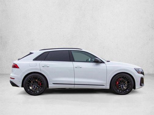 Glacier White Metallic 2026 Audi SQ8 4.0T Prestige