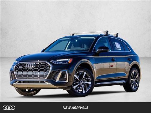2022 Audi Q5 45 S line Premium Plus
