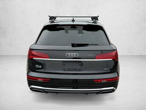 2022 Audi Q5 45 S line Premium Plus