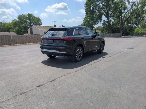 2025 Audi Q5 Premium TFSI quattro S tronic