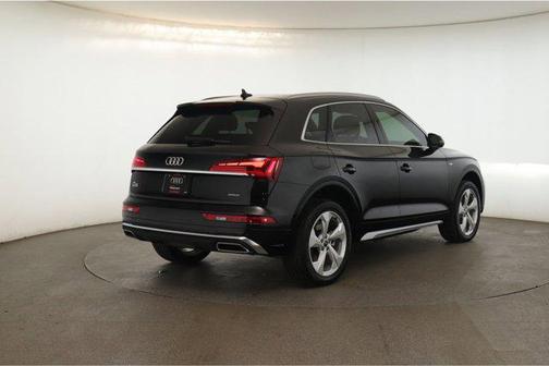 2025 Audi Q5 45 S line Premium Plus
