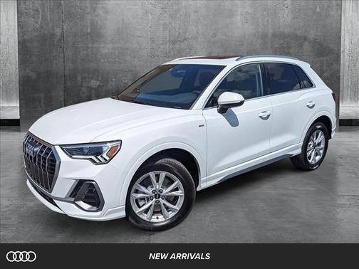 2025 Audi Q3 45 S line Premium Plus
