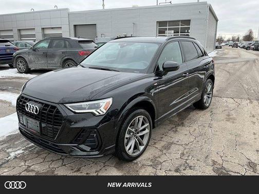2025 Audi Q3 Premium 45 TFSI S line quattro Tiptronic