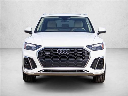 Ibis White 2023 Audi Q5 45 S line Premium