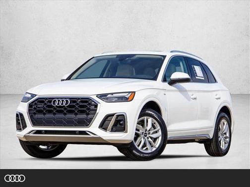 Ibis White 2023 Audi Q5 45 S line Premium