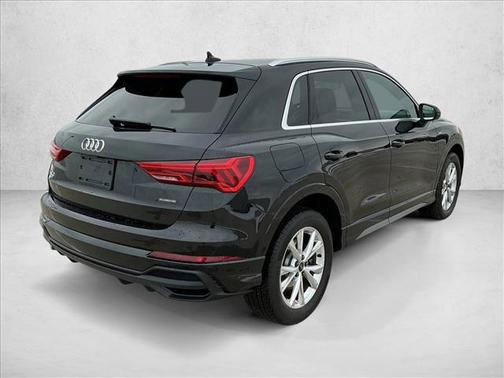 2023 Audi Q3 45 S line Premium Plus