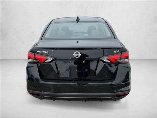 2022 Nissan Versa 1.6 SV