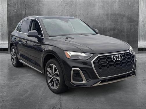 2022 Audi Q5 45 S line Premium