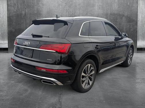 2022 Audi Q5 45 S line Premium