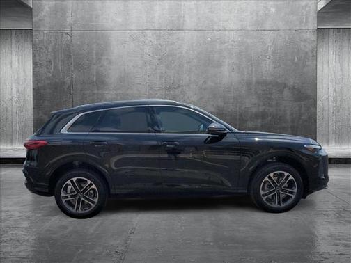 2025 Audi Q5 Premium