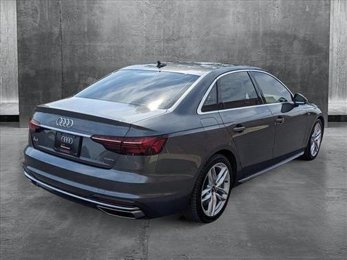 2022 Audi A4 45 S line Premium Plus