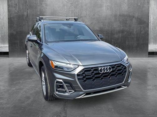2022 Audi Q5 45 S line Premium