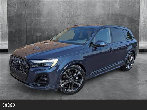 2025 Audi Q7 55 Premium Plus