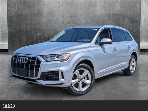2022 Audi Q7 45 Premium