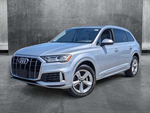 2022 Audi Q7 45 Premium