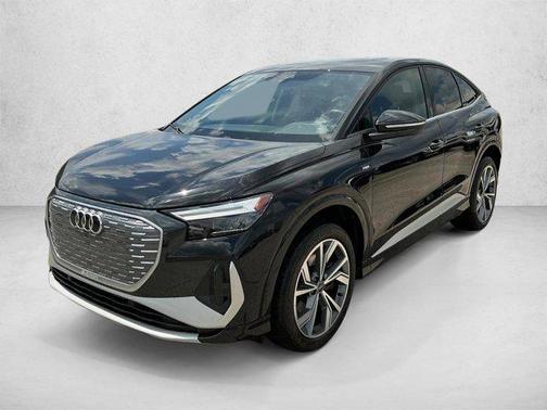Mythos Black Metallic 2023 Audi Q4 e-tron Premium 50 quattro