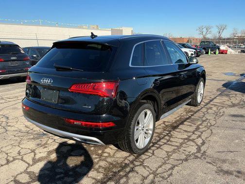 2020 Audi Q5 45 Premium Plus
