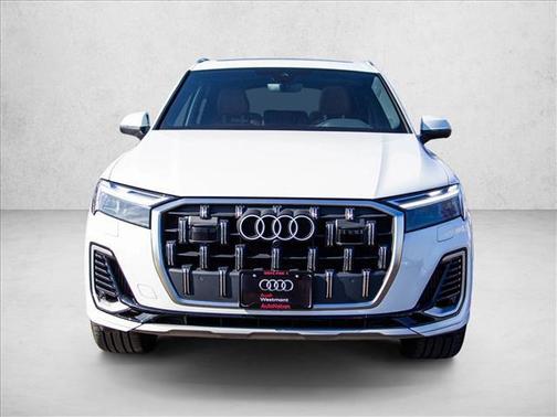 2025 Audi Q7 55 Premium Plus