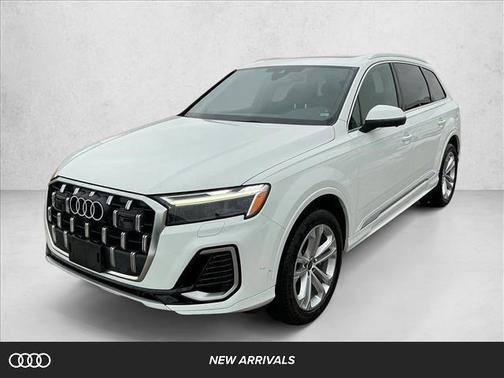 2025 Audi Q7 55 Premium Plus