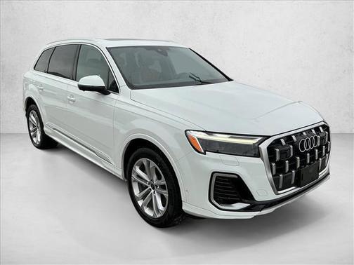 2025 Audi Q7 55 Premium Plus