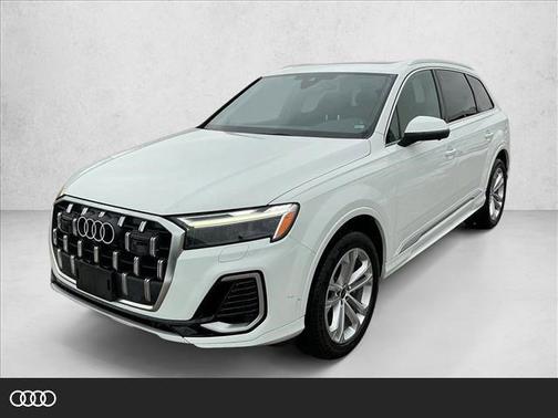 2025 Audi Q7 55 Premium Plus