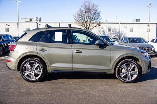 Florett Silver Metallic 2025 Audi Q5 45 S line Premium