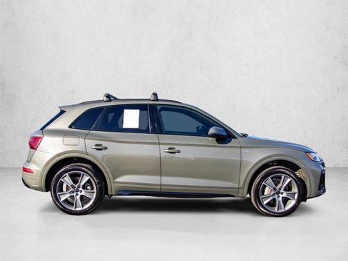 Florett Silver Metallic 2025 Audi Q5 45 S line Premium