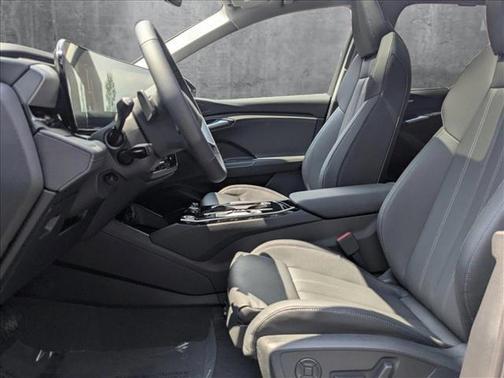 2025 Audi Q6 e-tron Prestige quattro