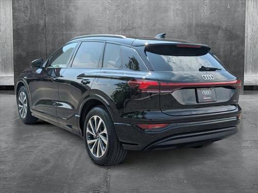 2025 Audi Q6 e-tron Prestige quattro