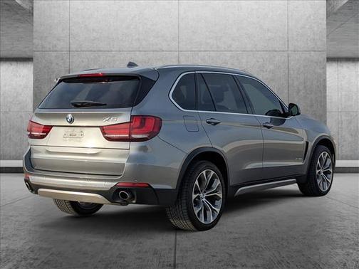 Photo 4 of 27 of 2017 BMW X5 xDrive35d