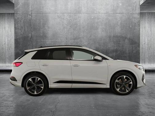 2025 Audi Q4 e-tron Prestige 55 quattro
