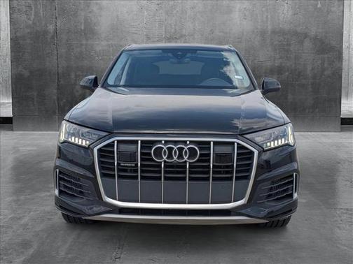 2023 Audi Q7 55 Premium Plus