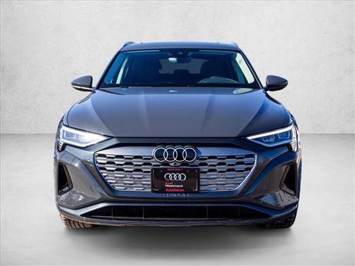 2024 Audi Q8 e-tron Premium Plus