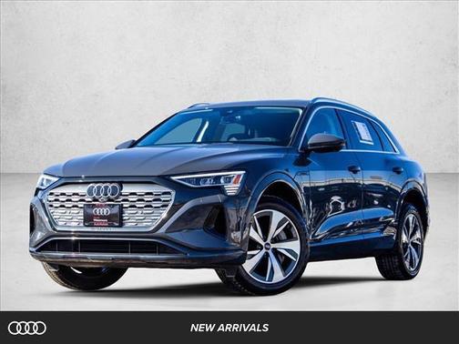 2024 Audi Q8 e-tron Premium Plus
