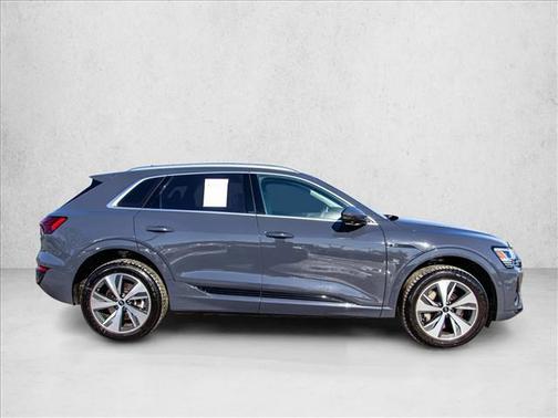 2024 Audi Q8 e-tron Premium Plus