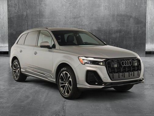 2025 Audi Q7 45 Premium Plus
