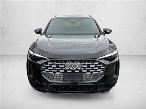 2025 Audi Q5 Premium TFSI quattro S tronic