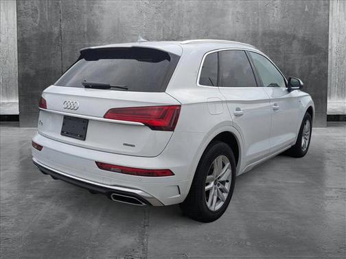 2022 Audi Q5 45 S line Premium