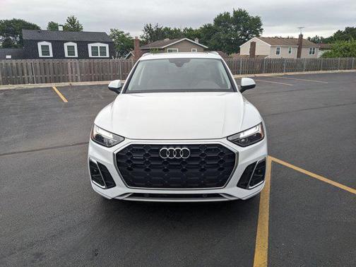2022 Audi Q5 45 S line Premium