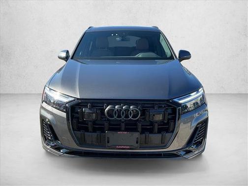 2025 Audi Q7 45 Premium Plus