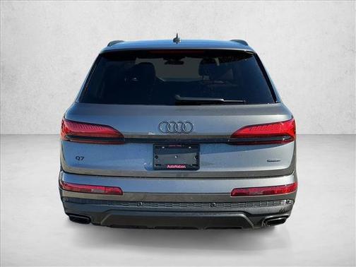 2025 Audi Q7 45 Premium Plus