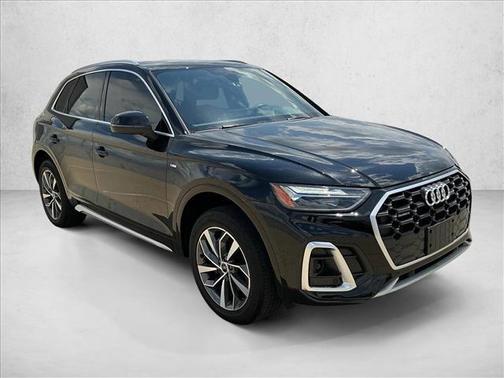 Mythos Black Metallic 2023 Audi Q5 45 S line Premium