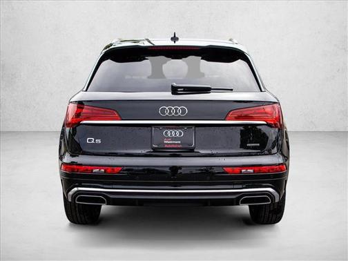 Mythos Black Metallic 2023 Audi Q5 45 S line Premium