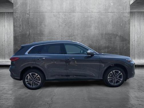 2025 Audi Q5 Premium