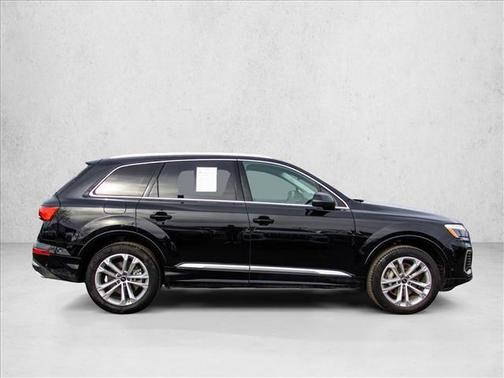 2025 Audi Q7 55 Premium Plus