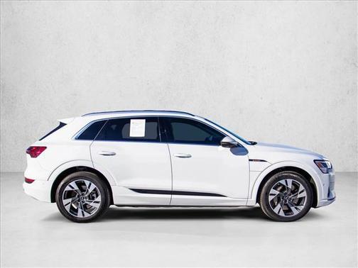 2023 Audi e-tron Premium Plus quattro