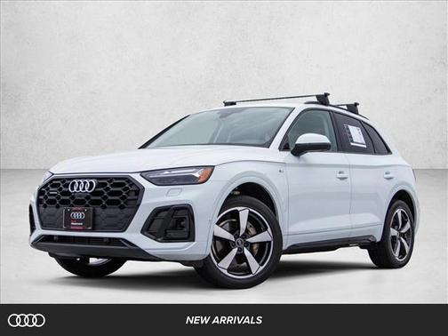 2022 Audi Q5 45 S line Prestige