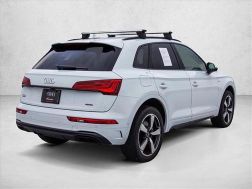 2022 Audi Q5 45 S line Prestige
