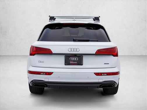 2022 Audi Q5 45 S line Prestige