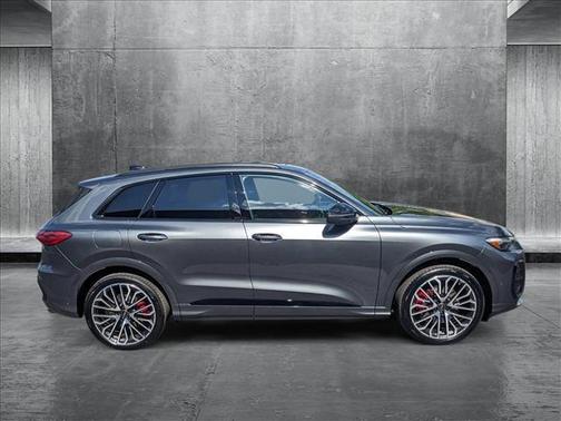 2025 Audi SQ5 3.0T Premium Plus